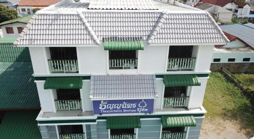 Thanyachatra Boutique. Phetchaburi Exteriér fotografie