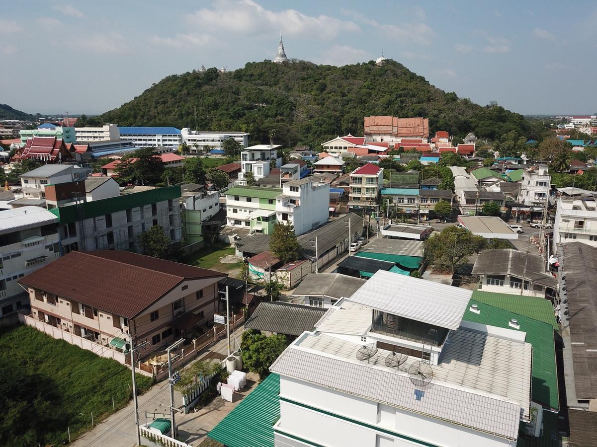 Thanyachatra Boutique. Phetchaburi Exteriér fotografie